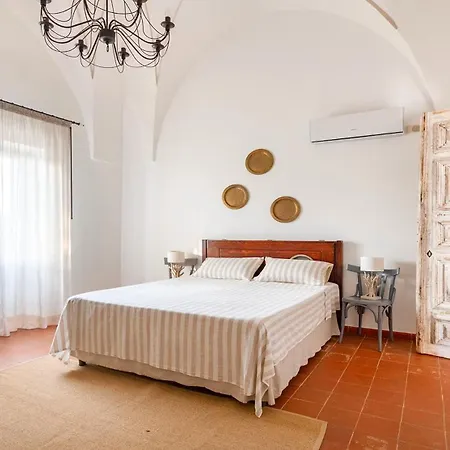 Antica Del Conte ポルト・チェザーレオ